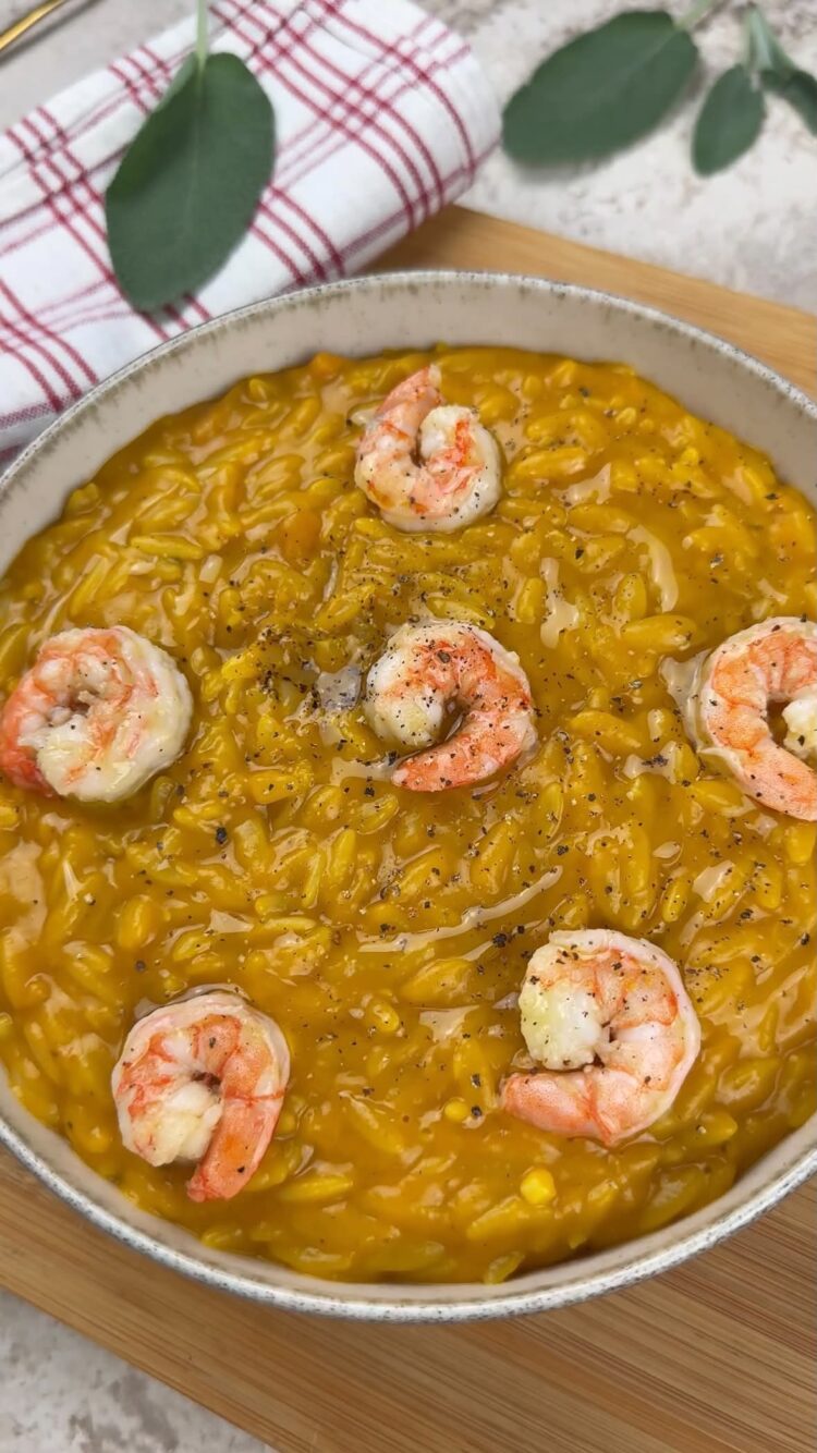 Risoni alla zucca con mazzancolle
aggiugi le mazzancolle 