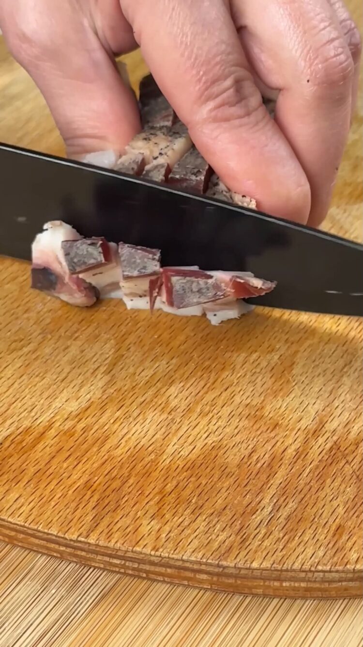Risoni zucca e guanciale
taglia il guanciale 