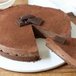 Cheesecake al cioccolato fondente senza cottura e senza gelatina