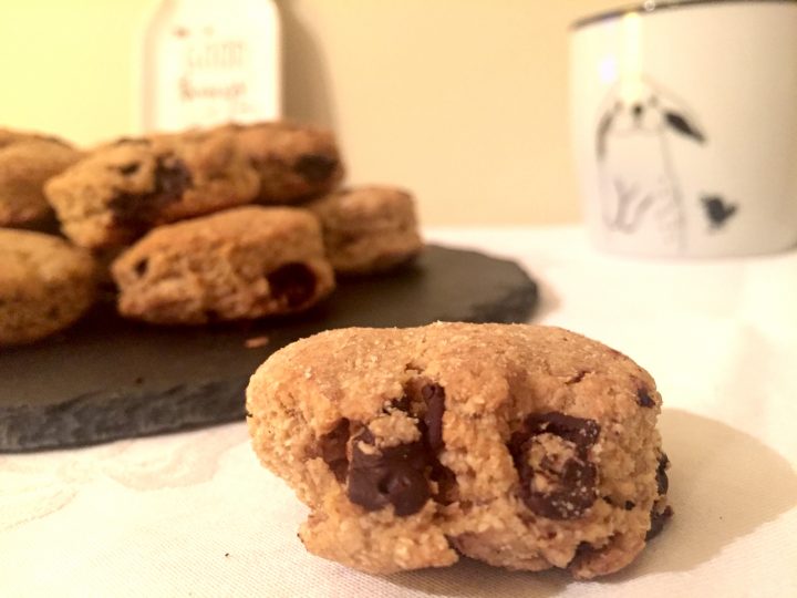 Biscotti vegan al cocco e cioccolato - Dolci e coccole di Miki