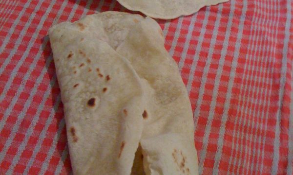 Tortillias di farina ricetta della cucina messicana facile e veloce