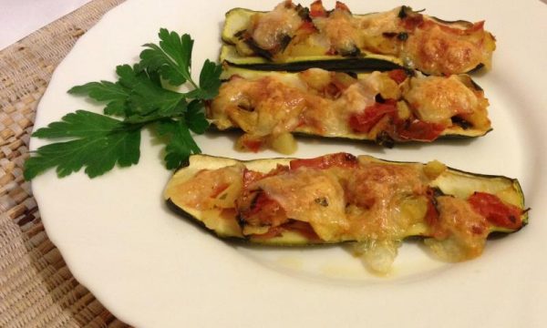 Barchette di zucchine ripiene Dukan ricetta light
