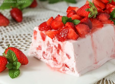 Semifreddo di Fragole e Panna Semifreddo di Fragole e Panna