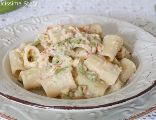 Paccheri con salmone e zucchine