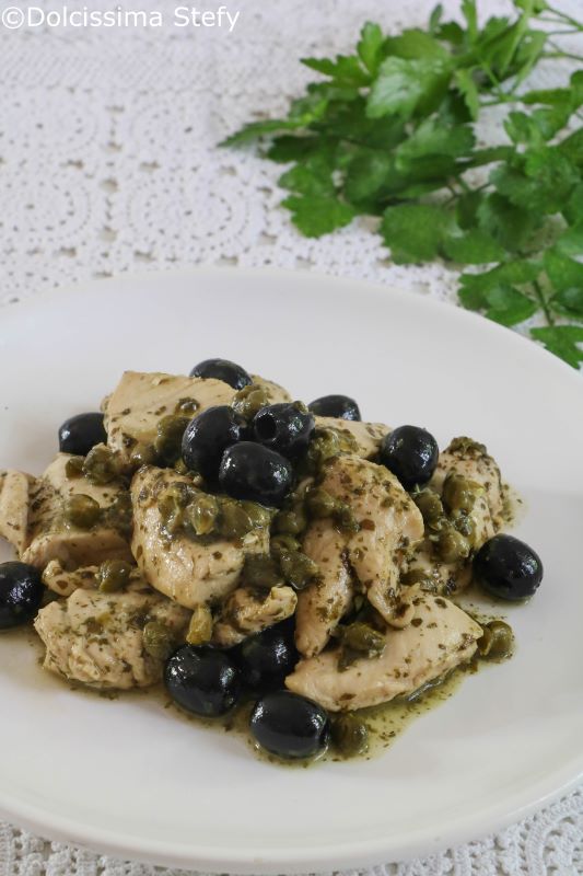 Straccetti di tacchino con olive e capperi - Dolcissima Stefy