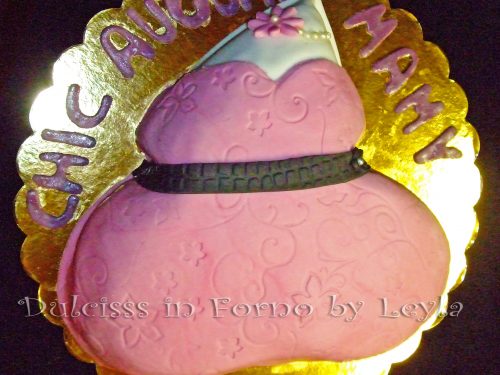 Torta Chic – Chic Cake, torta a forma di vestito decorata in pasta di zucchero