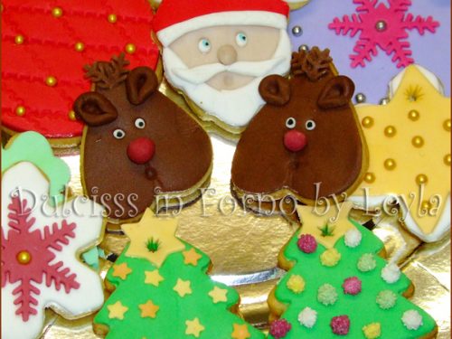 Biscotti decorati di Natale in pasta di zucchero