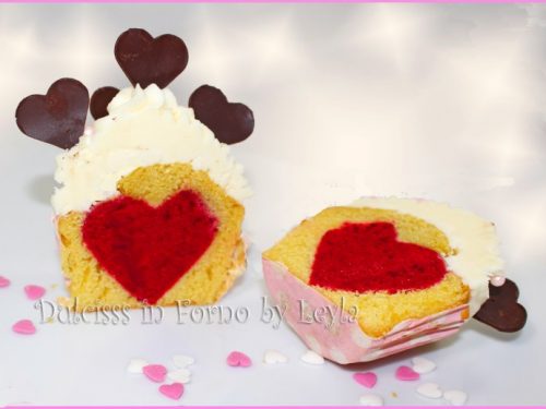 Cupcake con cuore al centro per San Valentino