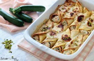 Cannelloni di crepes con ricotta, salmone e zucchine ricetta Dulcisss in forno by Leyla