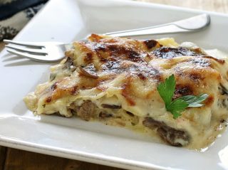 Ricetta Lasagne Bianche Ai Funghi E Salsiccia, Ricetta Facile E Veloce