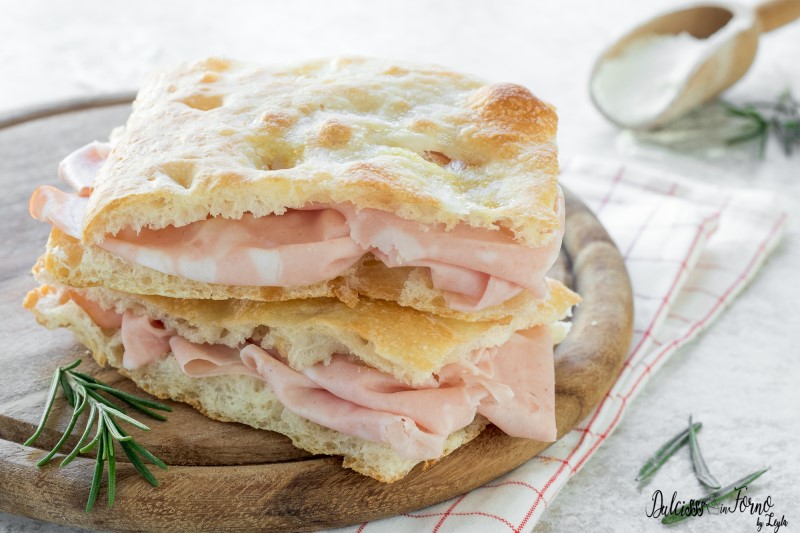 Pizza Bianca Romana La Focaccia Bianca Soffice E Veloce Senza Impasto