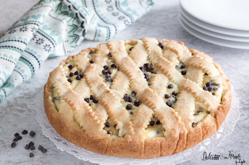 Crostata di ricotta e gocce di cioccolato, semplice e cremosa ricetta Dulcisss in forno by Leyla Crostata di ricotta e gocce di cioccolato - torta con ricotta e gocce di cioccolato - Dolce di ricotta – Crostata di ricotta e cioccolato Crostata di ricotta e gocce di cioccolato giallozafferano