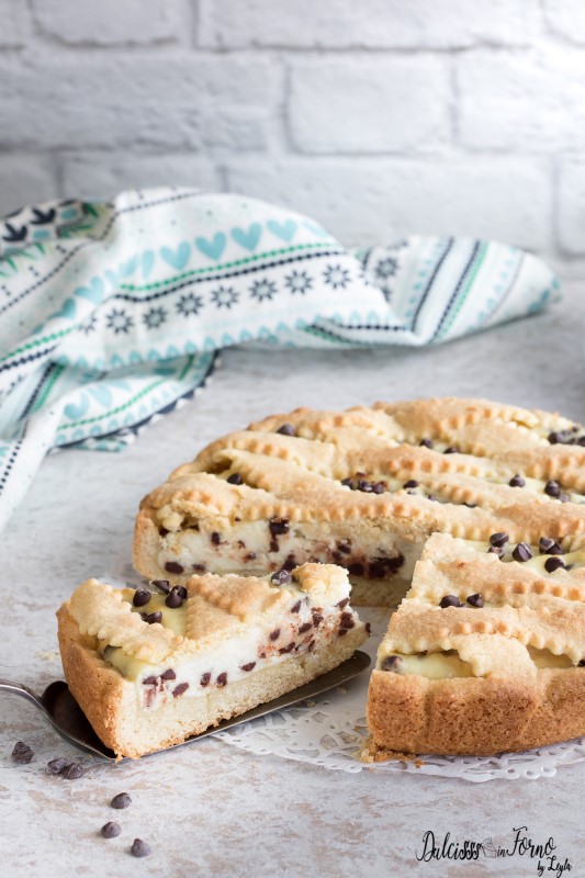 Crostata di ricotta e gocce di cioccolato, semplice e cremosa ricetta Dulcisss in forno by Leyla