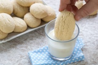 Biscotti da inzuppare nel latte - Biscotti da latte - Biscotti da inzuppo