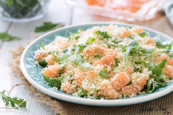 Cous cous salmone e rucola, ricetta cous cous freddo