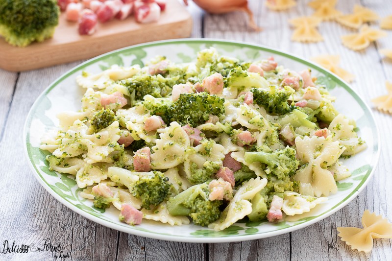 Pasta broccoli e pancetta ricetta