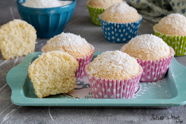 Ricetta Muffin Al Cocco Ricetta Pronta In Minuti Sofficissimi