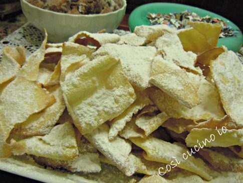 Giovedì grasso: fritoe venexiane e galani (tradizione veneziana)