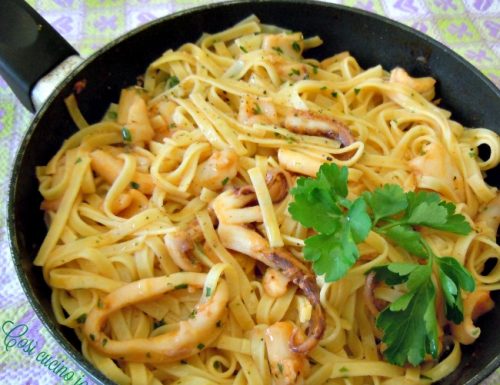 Tagliolini al sugo di calamari