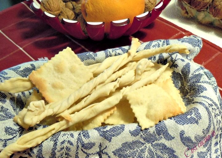 Crackers e grissini con esubero di LM - Così cucino io