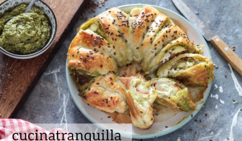 Ciambella sfogliata al pesto con ricotta e mortadella
