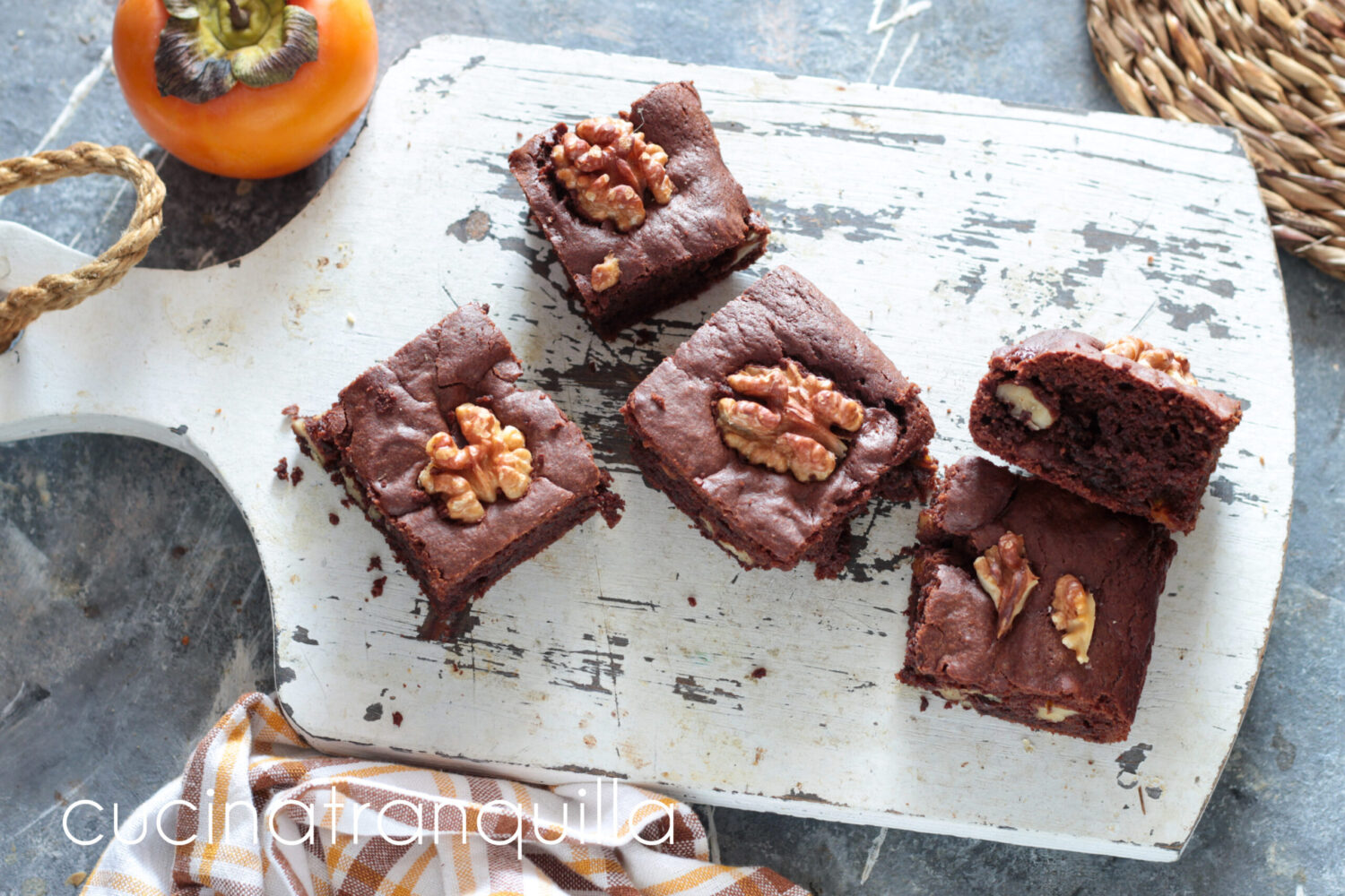 Brownies cachi e noci