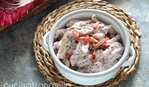 Fusilli alla crema di ricotta e radicchio con speck