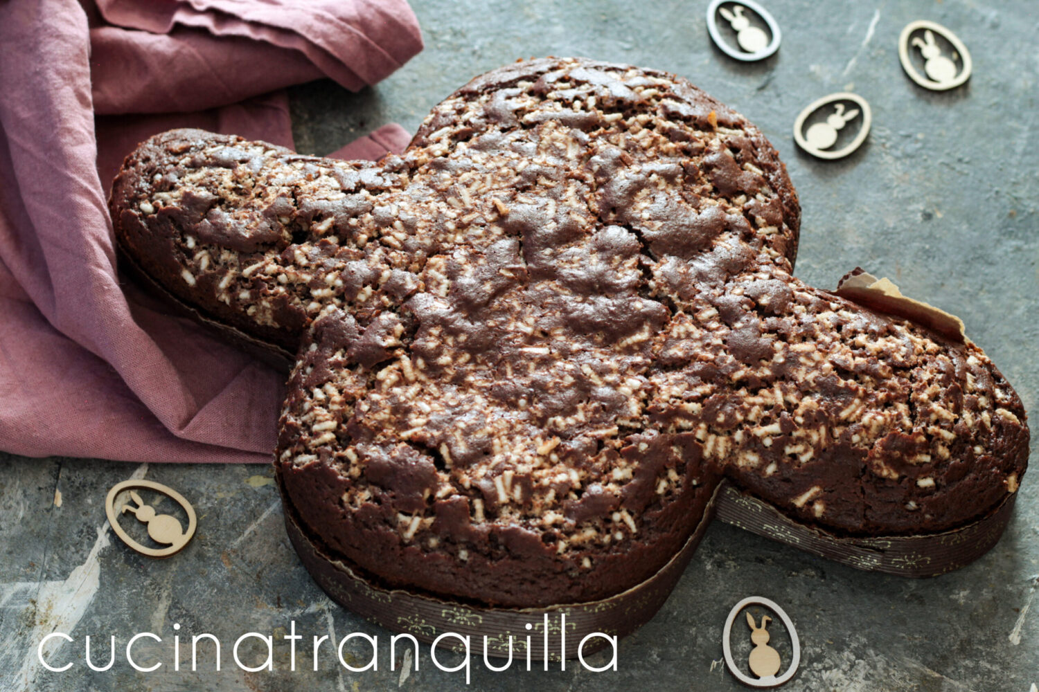 Torta colomba al rum e cacao senza lattosio