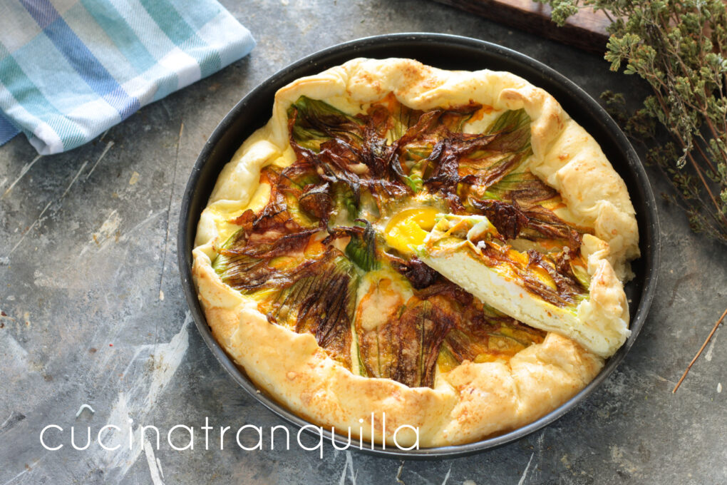 Torta rustica con fiori di zucchine e ricotta