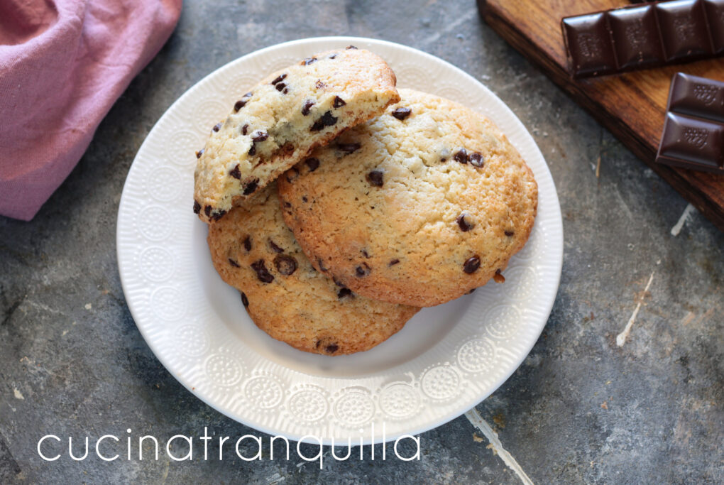 Cookies senza lattosio con gocce di cioccolato fondente