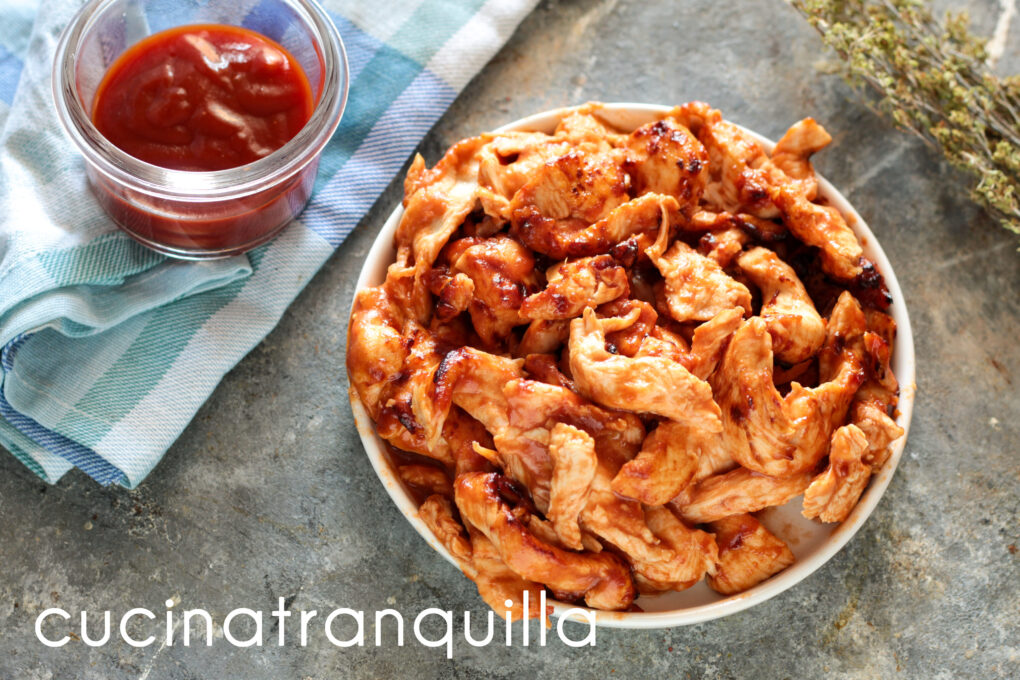 Straccetti di pollo alla salsa barbecue in friggitrice ad aria