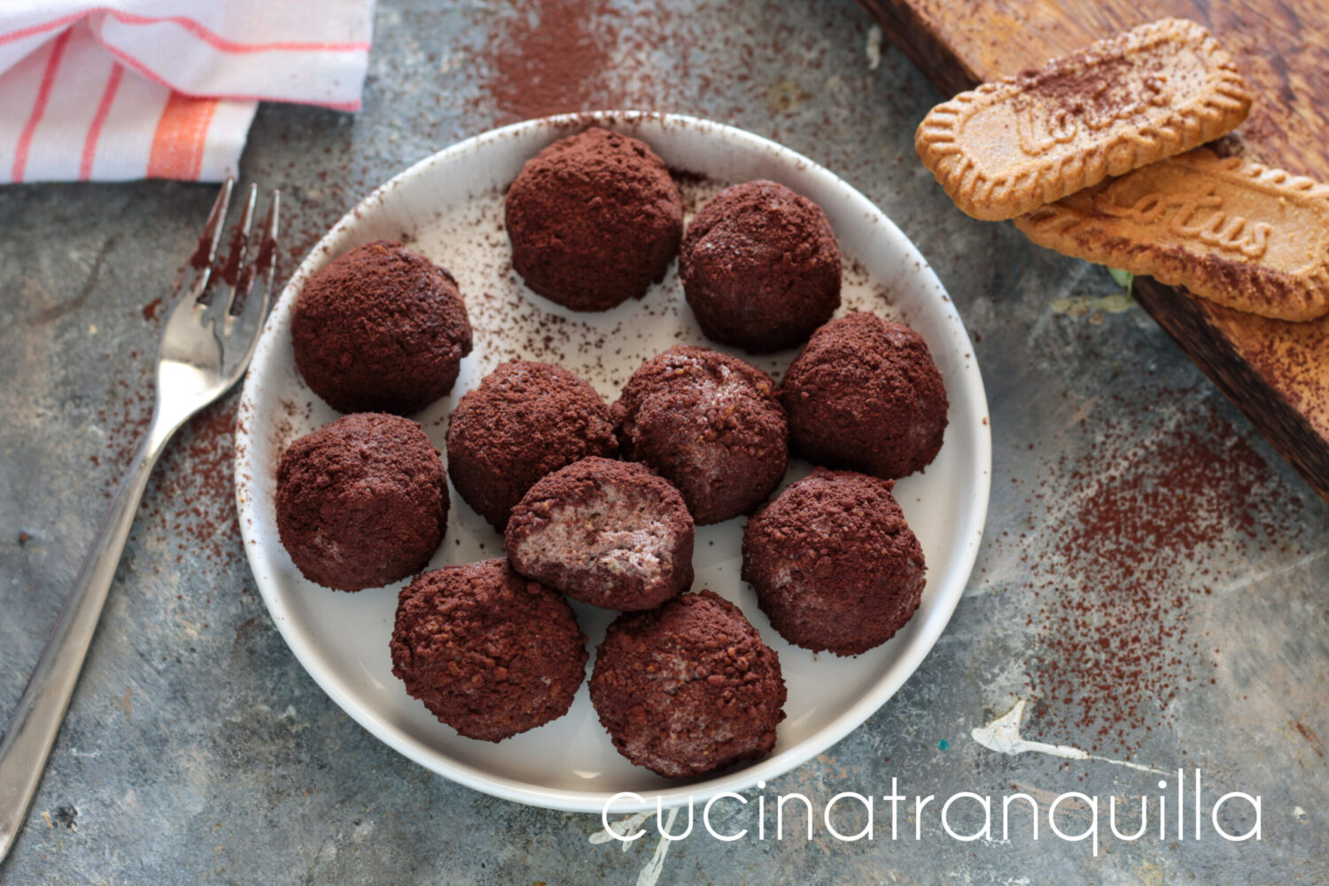 Tartufi Lotus con ricotta e cacao
