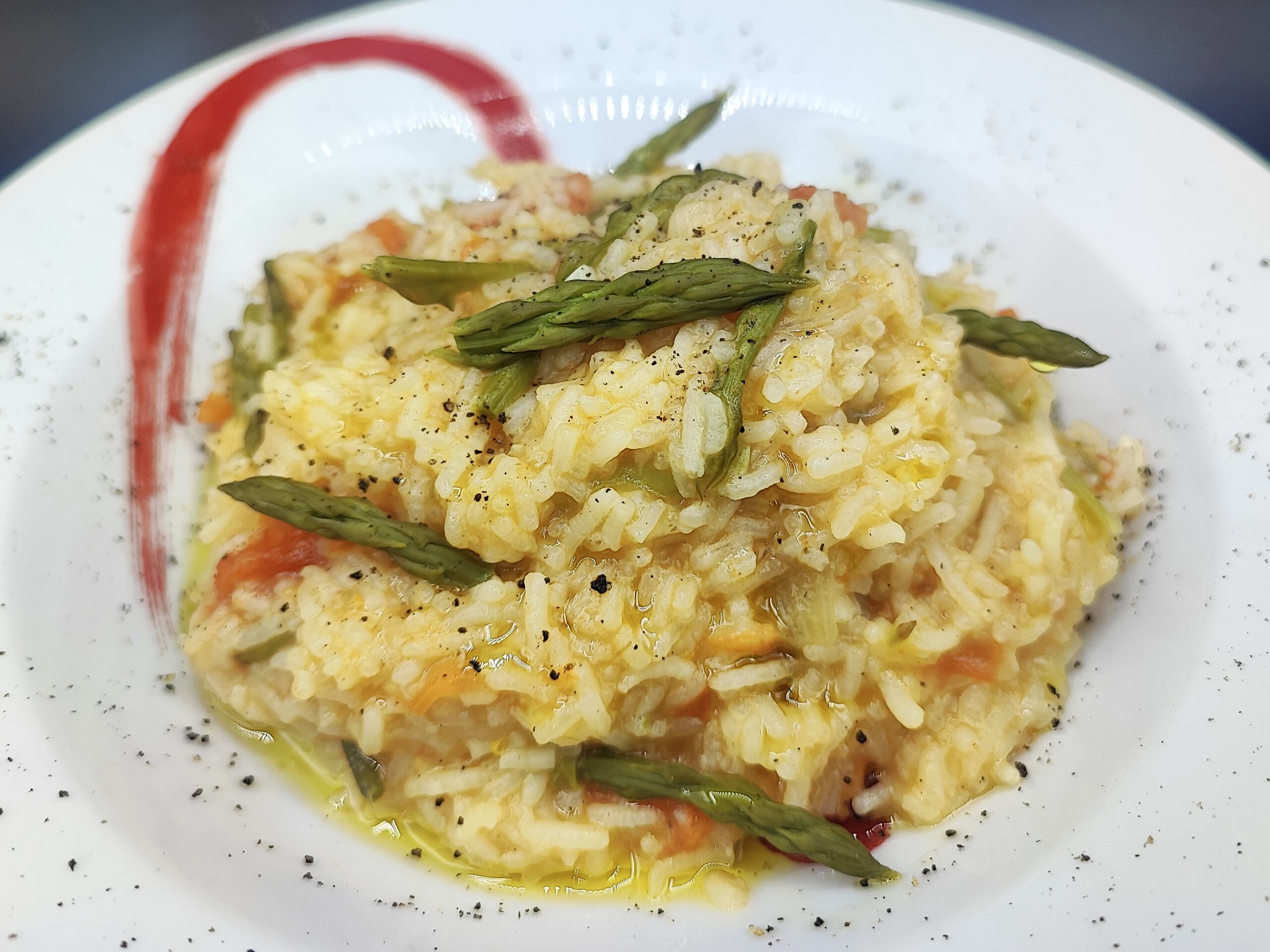 Risotto asparagi e pomodoro