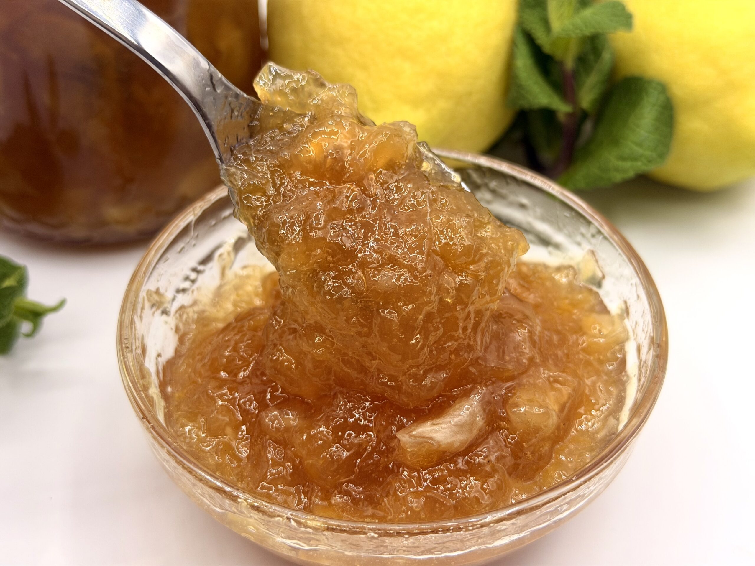 Marmellata di limoni mojito: fresca, profumata e irresistibile