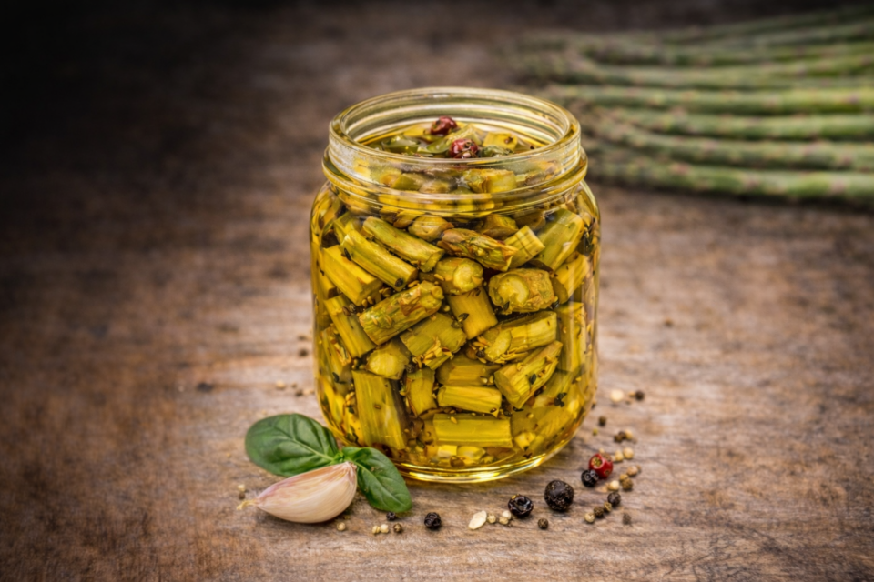 asparagi speziati sott’olio