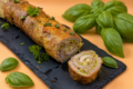 Rotolo di carne con pesto, prosciutto cotto e mozzarella: facile e filante