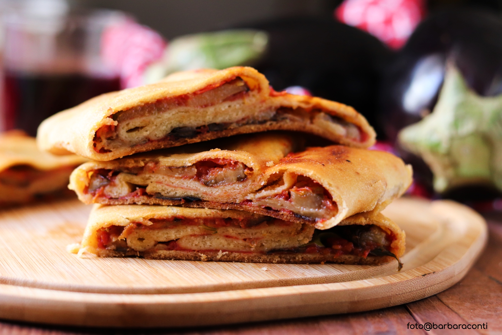 Ricetta Scacce con il pomodoro e le melanzane