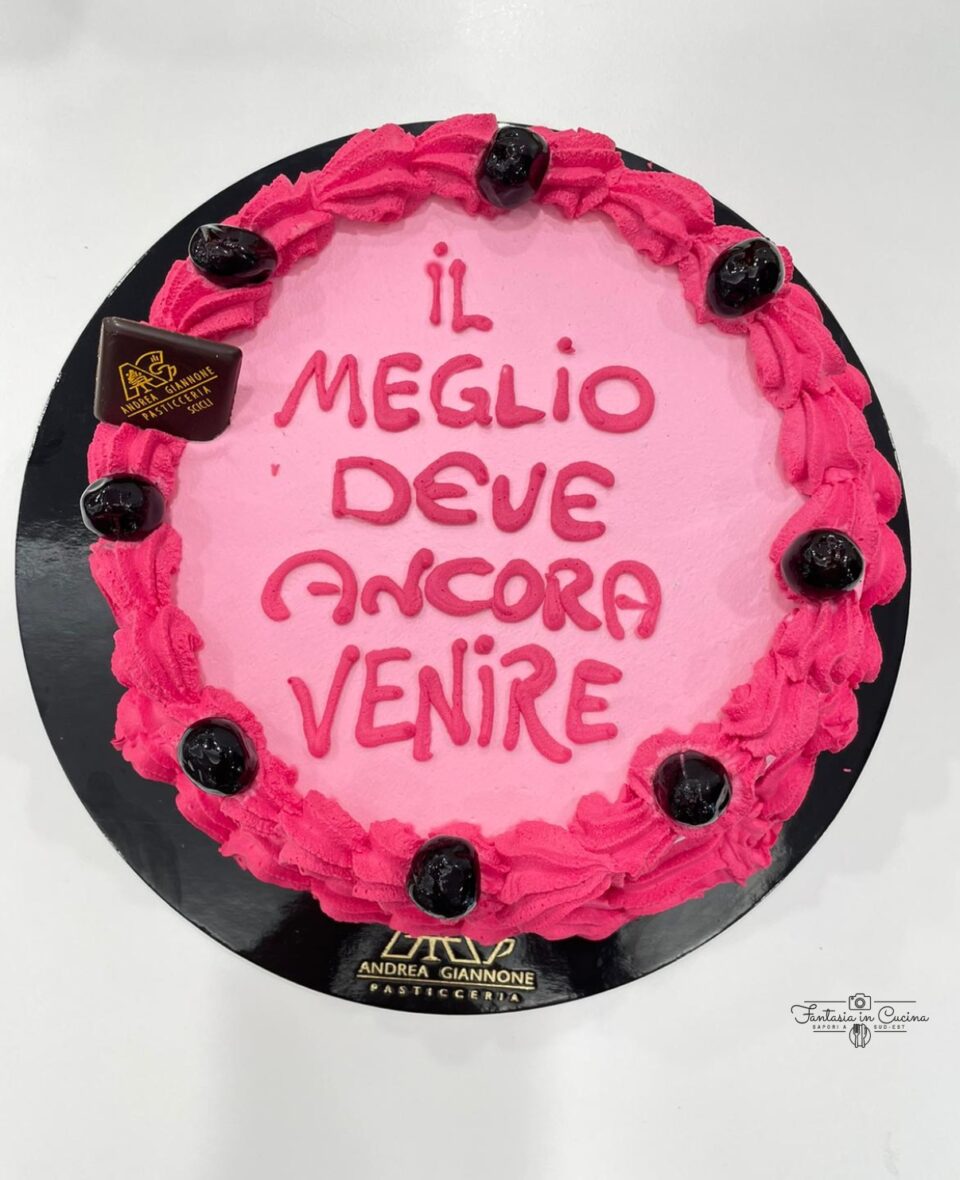 “Ugly cake”, la torta imperfetta di compleanno