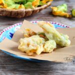 Fiori di zucchina in pastella croccanti