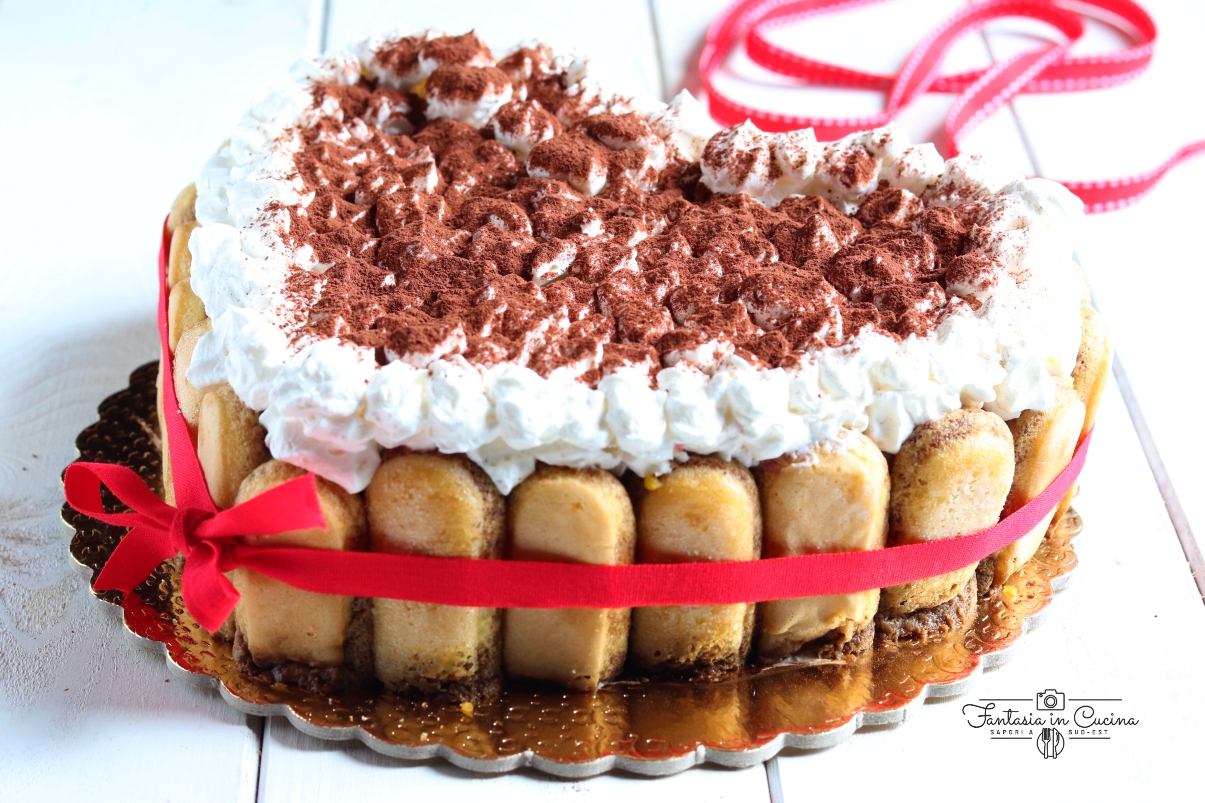 Torta Tiramisù alla Crema di Mascarpone: il Dolce Cremoso che Conquista Tutti