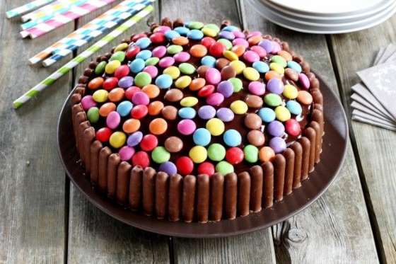 Torta Smarties E M M S