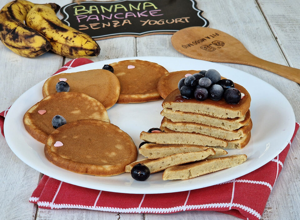 PANCAKE BANANA E UOVA - pancake senza yogurt