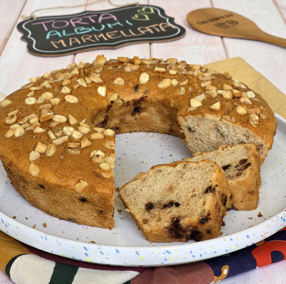 TORTA CON ALBUMI E MARMELLATA