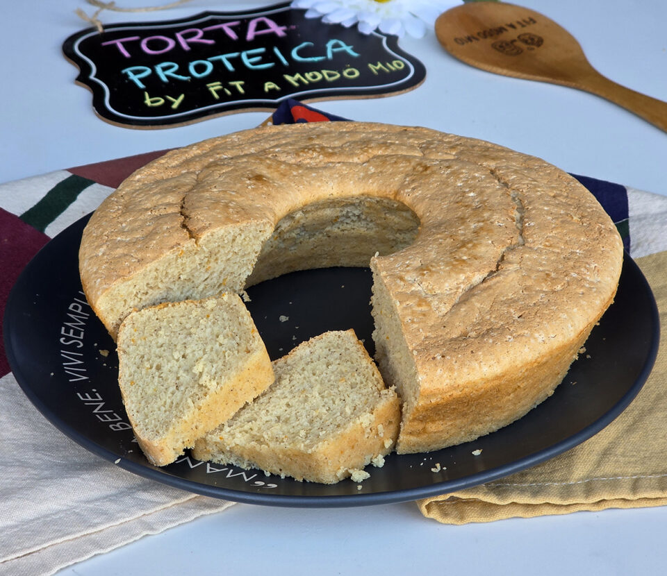 TORTA PROTEICA- dolce naturalmente proteico con albumi e yogurt greco