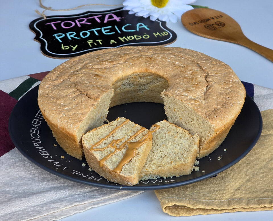 TORTA PROTEICA- dolce naturalmente proteico con albumi e yogurt greco