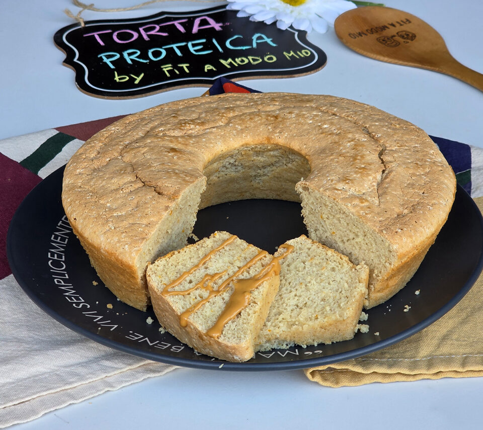 TORTA PROTEICA- dolce naturalmente proteico con albumi e yogurt greco
