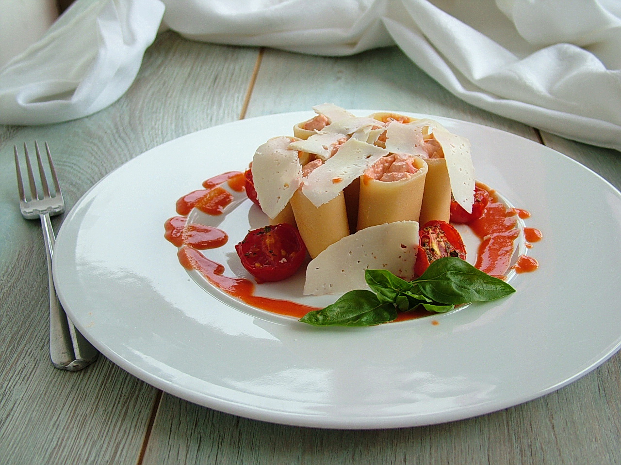 Paccheri Ripieni Di Ricotta Di Pecora E Pomodorini - Il Folletto Panettiere