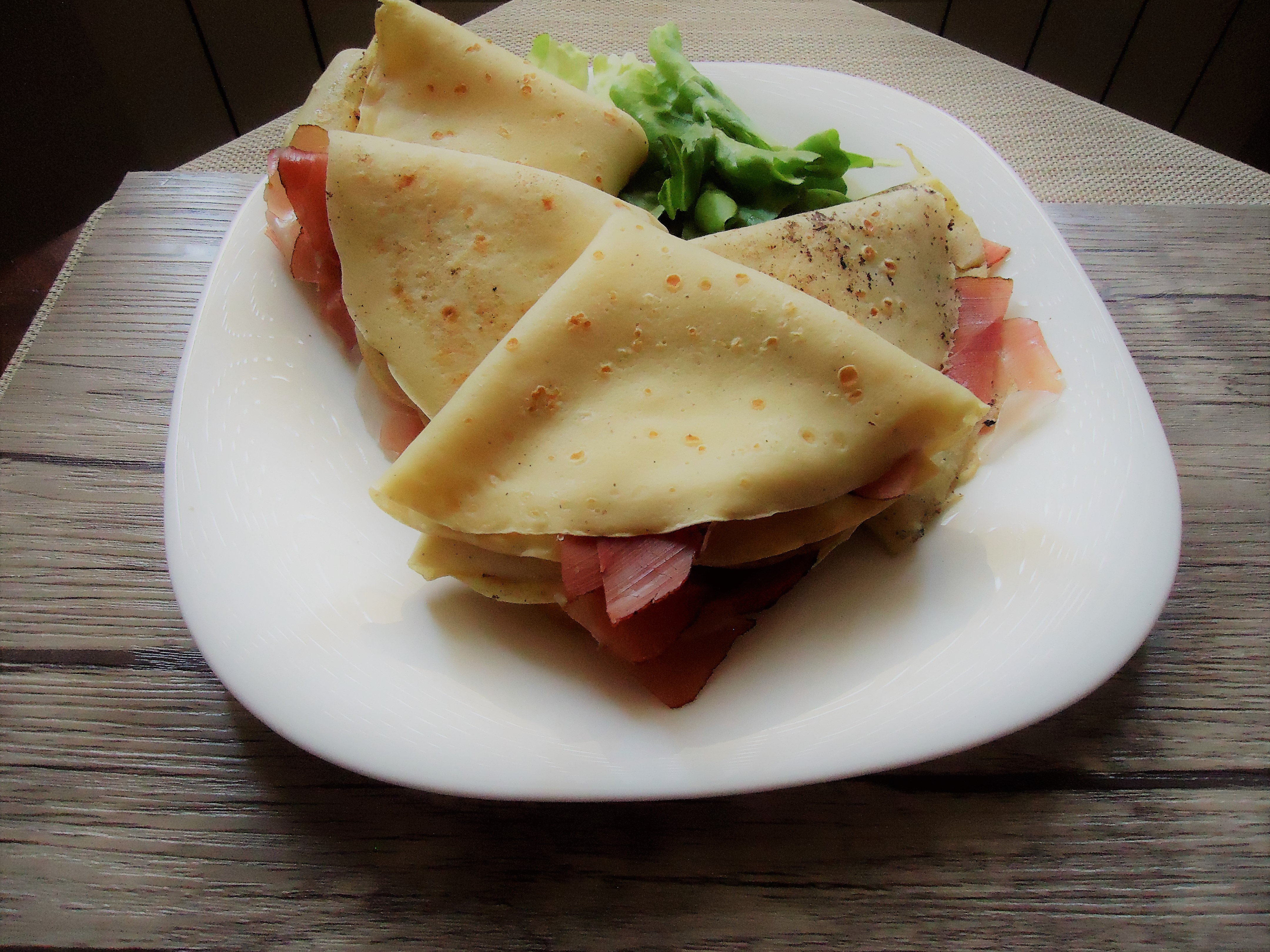 Crépes con speck e brie