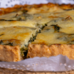 Torta salata ai carciofi e scamorza