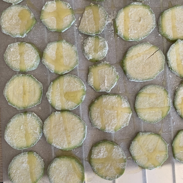 chips di zucchine al forno passo passo